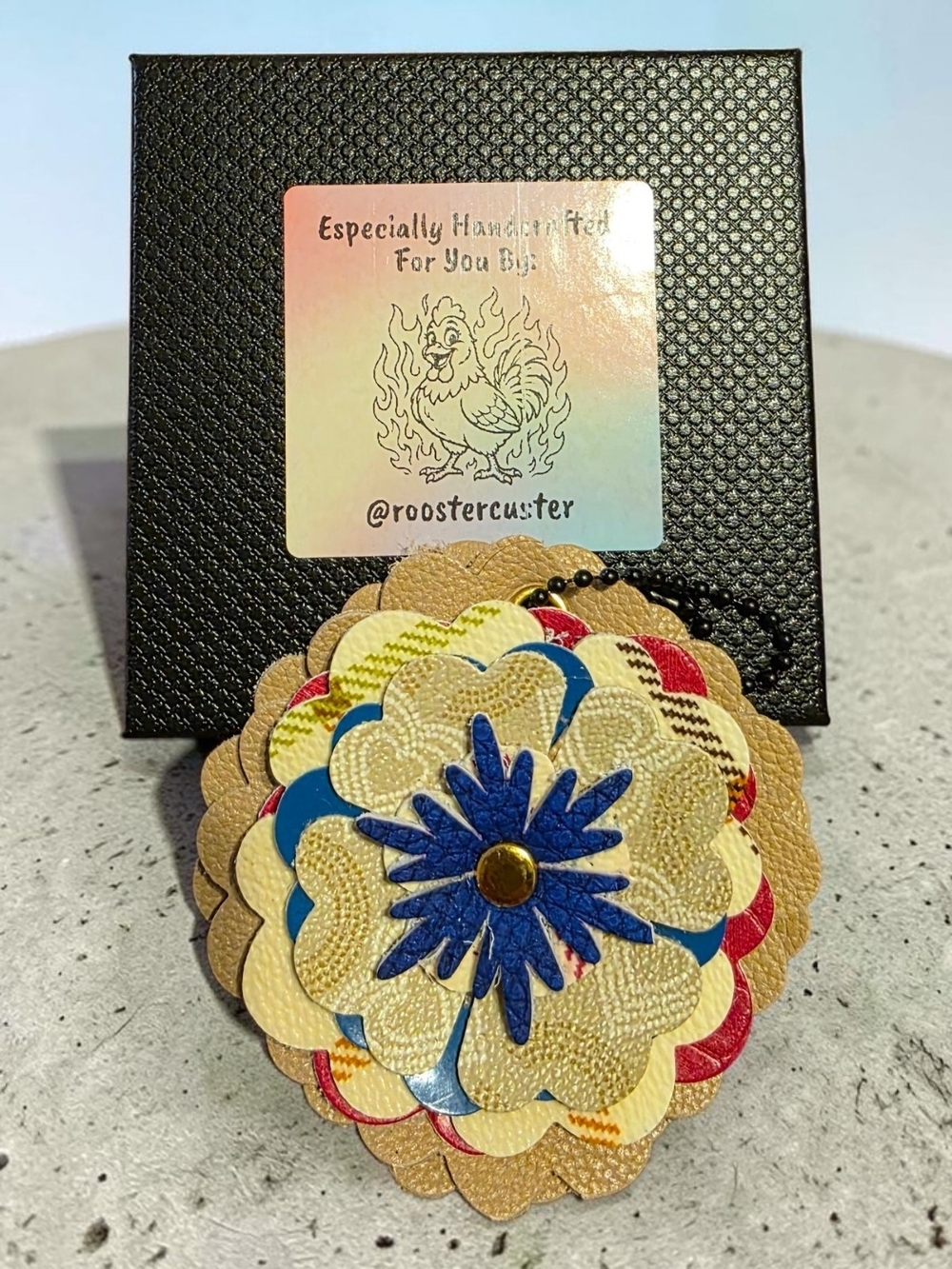 Roostercuster Original Handmade Layered Leather Floral Keychain Charm - Picture 2 of 2